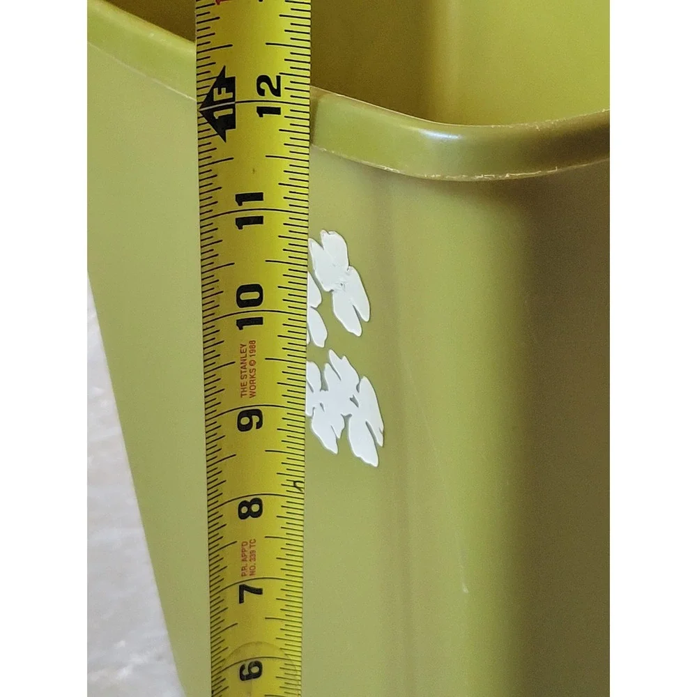 Vtg Rubbermaid Avocado Green Wastebasket 2959 Floral Trash Can Retro Decor 70s